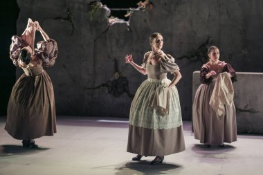 Flamenko dansçısı Pineda 'nın 5 Şubat' ta Madrid 'deki Matadero' da düzenlenen Flamenko de Andaluca balesi sırasında sahne alır.