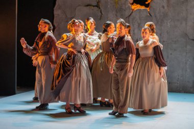 Flamenko dansçısı Pineda 'nın 5 Şubat' ta Madrid 'deki Matadero' da düzenlenen Flamenko de Andaluca balesi sırasında sahne alır.