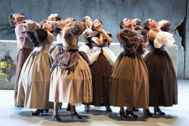 Flamenko dansçısı Pineda 'nın 5 Şubat' ta Madrid 'deki Matadero' da düzenlenen Flamenko de Andaluca balesi sırasında sahne alır.