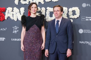 Isabel Diaz Ayuso, İspanya 'nın Madrid şehrinde bulunan Plaza de Toros de Las Ventas' taki San Isidro 2025 galasına katılmaktadır.