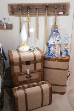 Madrit 'teki Ifema' daki InterTERGIFT 2025 Uluslararası Dekorasyon Sergisi 'nde dekoratif unsurlar sergilenmektedir. 7 Şubat 2025 Madrid, İspanya