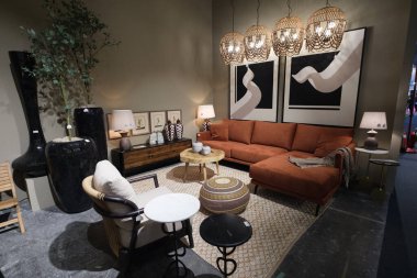 Madrit 'teki Ifema' daki InterTERGIFT 2025 Uluslararası Dekorasyon Sergisi 'nde dekoratif unsurlar sergilenmektedir. 7 Şubat 2025 Madrid, İspanya