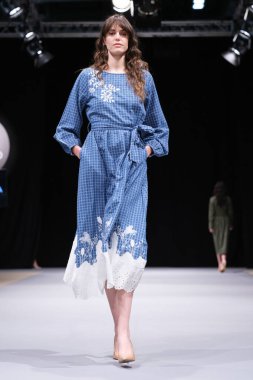 İspanya 'nın 9 Şubat 2025 tarihinde Madrid IFEMA' da KAPDACASA tasarımı ile bir model geçit töreni düzenlenmiştir.