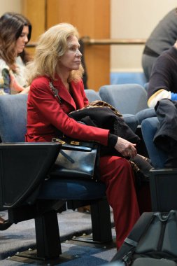 Madrid Topluluğu Başkanı Alicia Koplowitz, 11 Şubat 2024 'te İspanya' da bulunan Madrid Tıp Akademisi 'nin onursal akademisyenliği görevinde bulundu.