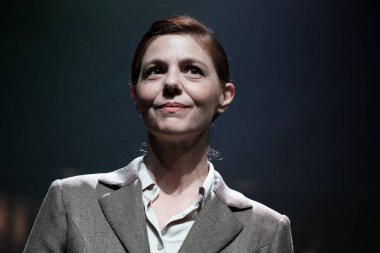 Manuela Velasco, 13 Şubat 2025 tarihinde İspanya 'nın Madrid Abadia tiyatrosunda El silla K. Cartas desde el olvido sırasında sahne almaktadır.