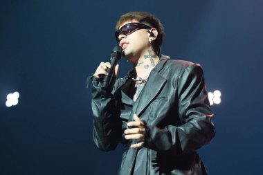 Sanatçı Tiago PZK, 14 Ocak 2025 tarihinde İspanya 'nın Madrid kentinde Movistar Arena' da verdiği konserde. 