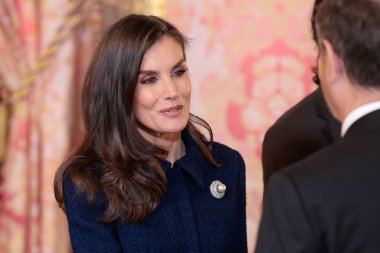  İspanya Kralı VI. Felipe ve İspanya Kraliçesi Letiza, Mısır Arap Cumhuriyeti Başkanı Abdel Fatah Al Sisi 'yi 19 Şubat 2025 tarihinde Madrid' deki Kraliyet Sarayı 'nda öğle yemeği için kabul etti.