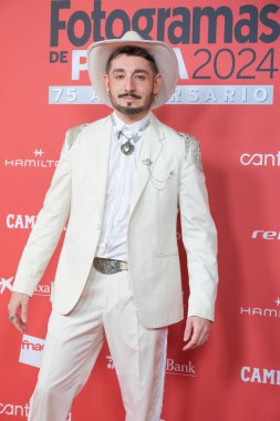 Jan Cornet, 24 Şubat 2025 tarihinde İspanya 'nın Madrid kentinde Barcelo Tiyatrosu' nda verilen Fotogramas de Plata ödüllerine katılır..