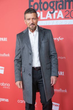 Antonio Banderas, 24 Şubat 2025 tarihinde İspanya 'nın Madrid kentinde Barcelo Tiyatrosu' nda verilen Fotogramas de Plata ödüllerine katılır..