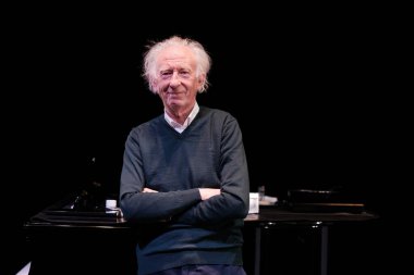 Albert Boadella, 26 Şubat 2025 'te Madrid' deki Teatros del Canal 'da Ella Tiyatrosu' nda sahne almaktadır.