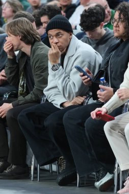 Real Madrid 'den Kylian Mbappe 27 Şubat 2025 tarihinde İspanya' nın Madrid kentinde Real Madrid ile FC Barcelona arasında oynanan EuroLeague karşılaşmasında