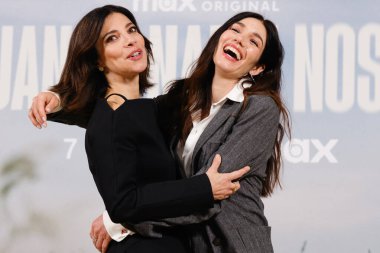 Maribel Verdu ve Mariela Garriga, İspanya 'nın başkenti Madrid' de bulunan Rosewood Villamagna Oteli 'ndeki Cuando Nadie Nos ve fotoğraf çekimine katıldılar.. 