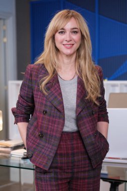 Marta Hazas, 6 Mart 2025 'te İspanya' nın CARS Stüdyosu 'nda Los Angeles AGENCIA dizisinin sunumu sırasında