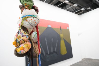 İspanya 'nın Madrid kentindeki 44rd ARCO Uluslararası Çağdaş Sanat Fuarı' nı ziyaret edin. Fuarda 36 farklı ülkeden toplam 205 galeri yer aldı.. 
