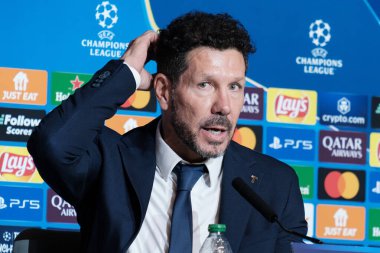 Diego Simeone 11 Mart 2025 tarihinde Madrid Metropolitano Stadyumu 'nda Atletico de Madrid ve Real Madrid CF arasında oynanan UEFA Şampiyonlar Ligi maçına katıldı.