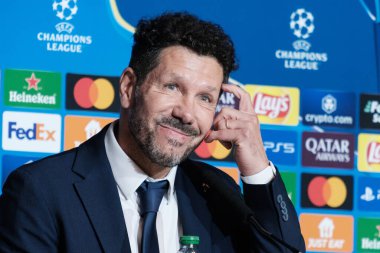 Diego Simeone 11 Mart 2025 tarihinde Madrid Metropolitano Stadyumu 'nda Atletico de Madrid ve Real Madrid CF arasında oynanan UEFA Şampiyonlar Ligi maçına katıldı.