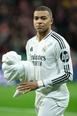Real Madrid 'den Kylian Mbappe UEFA Şampiyonlar Ligi maçında Atletico de Madrid ve Real Madrid 12 Mart 2025 tarihinde Madrid' de Metropolitano Stadyumu 'nda oynadı.