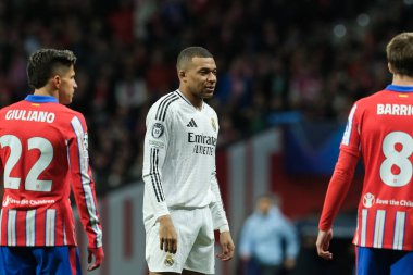 Real Madrid 'den Kylian Mbappe UEFA Şampiyonlar Ligi maçında Atletico de Madrid ve Real Madrid 12 Mart 2025 tarihinde Madrid' de Metropolitano Stadyumu 'nda oynadı.