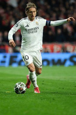 UEFA Şampiyonlar Ligi karşılaşmasında Real Madrid 'den Luka Modriç ve Real Madrid 12 Mart 2025' te Madrid 'de Metropolitano Stadyumu' nda oynadılar.