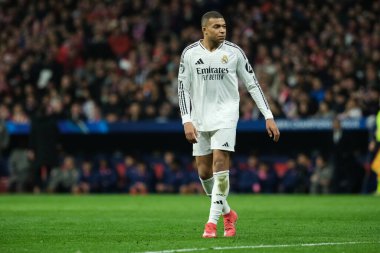 Real Madrid 'den Kylian Mbappe UEFA Şampiyonlar Ligi maçında Atletico de Madrid ve Real Madrid 12 Mart 2025 tarihinde Madrid' de Metropolitano Stadyumu 'nda oynadı.