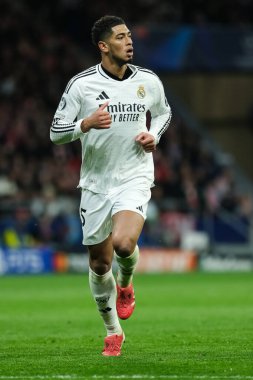 Real Madrid 'den Jude Bellingham, UEFA Şampiyonlar Ligi maçında Atletico de Madrid ve Real Madrid 12 Mart 2025 tarihinde Madrid' de Metropolitano Stadyumu 'nda oynadı.
