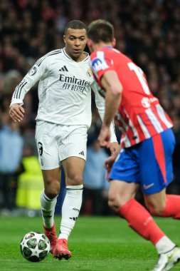 Real Madrid 'den Kylian Mbappe UEFA Şampiyonlar Ligi maçında Atletico de Madrid ve Real Madrid 12 Mart 2025 tarihinde Madrid' de Metropolitano Stadyumu 'nda oynadı.