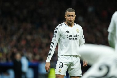 Real Madrid 'den Kylian Mbappe UEFA Şampiyonlar Ligi maçında Atletico de Madrid ve Real Madrid 12 Mart 2025 tarihinde Madrid' de Metropolitano Stadyumu 'nda oynadı.