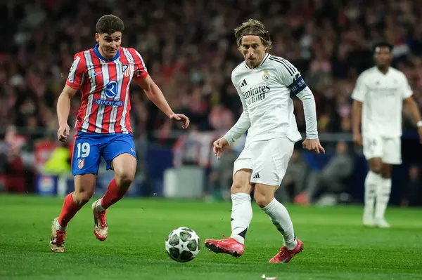 UEFA Şampiyonlar Ligi karşılaşmasında Real Madrid 'den Luka Modriç ve Real Madrid 12 Mart 2025' te Madrid 'de Metropolitano Stadyumu' nda oynadılar.