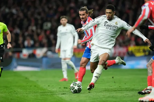 Real Madrid 'den Jude Bellingham, UEFA Şampiyonlar Ligi maçında Atletico de Madrid ve Real Madrid 12 Mart 2025 tarihinde Madrid' de Metropolitano Stadyumu 'nda oynadı.