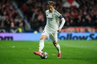 UEFA Şampiyonlar Ligi karşılaşmasında Real Madrid 'den Luka Modriç ve Real Madrid, 20 Mart' ta Metropolitano Stadyumu 'nda oynadılar.