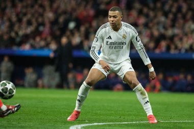Real Madrid 'den Kylian Mbappe UEFA Şampiyonlar Ligi maçında Atletico de Madrid ve Real Madrid 12 Mart' ta Metropolitano Stadyumu 'nda oynadı.
