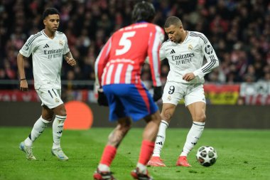 Real Madrid 'den Kylian Mbappe UEFA Şampiyonlar Ligi maçında Atletico de Madrid ve Real Madrid 12 Mart' ta Metropolitano Stadyumu 'nda oynadı.