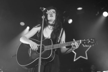 Chiara Oliver 17 Mart 2025 'te İspanya' da La Riviera 'da sahne almaktadır..