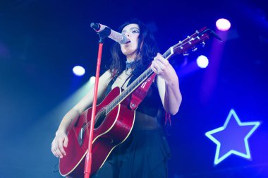 Chiara Oliver 17 Mart 2025 'te İspanya' da La Riviera 'da sahne almaktadır..