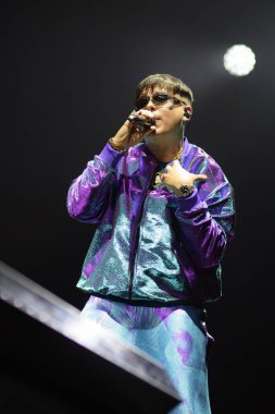 Rapçi, yapımcı ve serbest çalışan YSY A, 27 Mart 2025 tarihinde İspanya 'nın Madrid kentinde Movistar Arena' da verdiği konserde sahne aldı.. 
