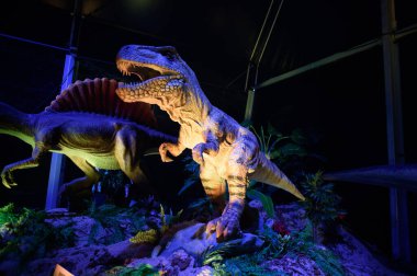 Madrid 'deki Casa de Campo' daki SAURIOS, ExHIBITION manzarası. 28 Mart 2025, Madrid