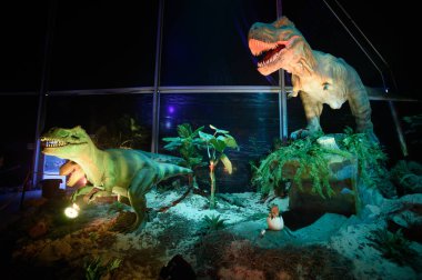 Madrid 'deki Casa de Campo' daki SAURIOS, ExHIBITION manzarası. 28 Mart 2025, Madrid