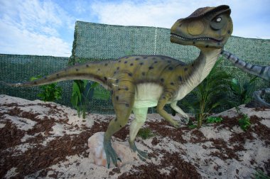 Madrid 'deki Casa de Campo' daki SAURIOS, ExHIBITION manzarası. 28 Mart 2025, Madrid