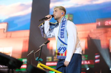 Porto Rikolu şarkıcı Raul Clyde, 29 Mart 2025 'te Madrid' deki Palacio Vistalegre 'de verdiği konserde sahne aldı..