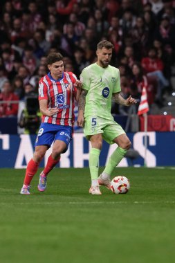 Copa del Rey maçında FC Barcelona 'dan Inigo Martinez, 2 Nisan 2025 tarihinde İspanya' nın başkenti Madrid 'de oynanan Riyad Air Metropolitano Stadyumu' nda Atletico de Madrid ve FC Barcelona maçlarında oynadı. 