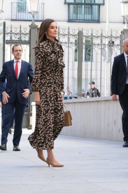  İspanya Kraliçesi Letizia, İspanya Parlamentosu 'nda düzenlenen 