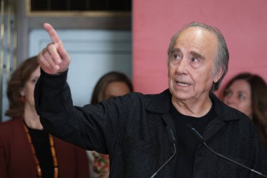 Şarkıcı söz yazarı Joan Manuel Serrat, 10 Nisan 2025 tarihinde İspanya 'nın Madrid şehrinde Cervantes Enstitüsü' nde düzenlenen bir anma töreninde. 