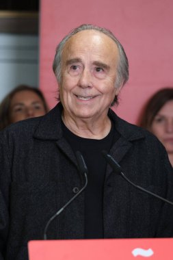 Şarkıcı söz yazarı Joan Manuel Serrat, 10 Nisan 2025 tarihinde İspanya 'nın Madrid şehrinde Cervantes Enstitüsü' nde düzenlenen bir anma töreninde. 