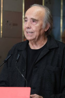 Şarkıcı söz yazarı Joan Manuel Serrat, 10 Nisan 2025 tarihinde İspanya 'nın Madrid şehrinde Cervantes Enstitüsü' nde düzenlenen bir anma töreninde. 