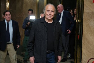 Şarkıcı söz yazarı Joan Manuel Serrat, 10 Nisan 2025 tarihinde İspanya 'nın Madrid şehrinde Cervantes Enstitüsü' nde düzenlenen bir anma töreninde. 