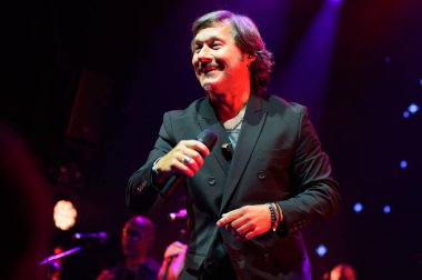 Arjantinli şarkıcı Diego Torres 15 Nisan 2025 tarihinde İspanya 'nın Madrid şehrinde Chango Club' da konser vermiştir..