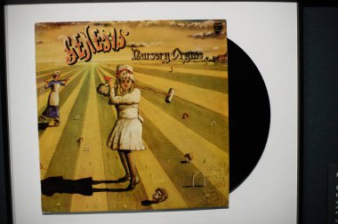 Alice 'in Dünyaları sergisinin ön gösterimi. Madrid 'deki Caixa Forum' da 16 Nisan 2025, İspanya