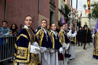 17 Nisan 2025 'te Madrid sokaklarında Nazareth' li babamız İsa 'nın geçit töreni sırasında Madrid, İspanya' da.