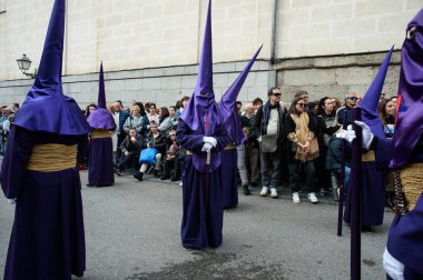 17 Nisan 2025 'te Madrid sokaklarında Nazareth' li babamız İsa 'nın geçit töreni sırasında Madrid, İspanya' da.