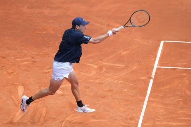  Avustralyalı Alex de Minaur, Mutua Madrid Açık 'a karşı 26 Nisan 2025 tarihinde Madrid, İspanya' da La Caja Magica 'da mücadele etti.
